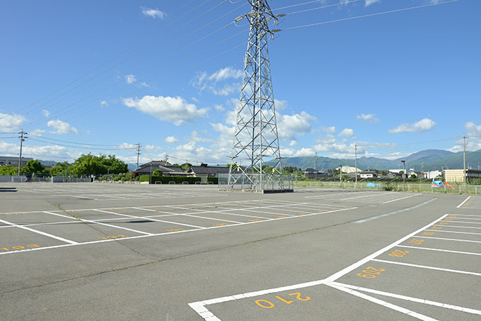 画像: 学生専用駐車場