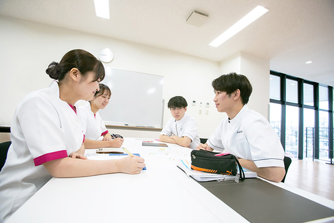 画像: 学生ラウンジ（学習スペース）