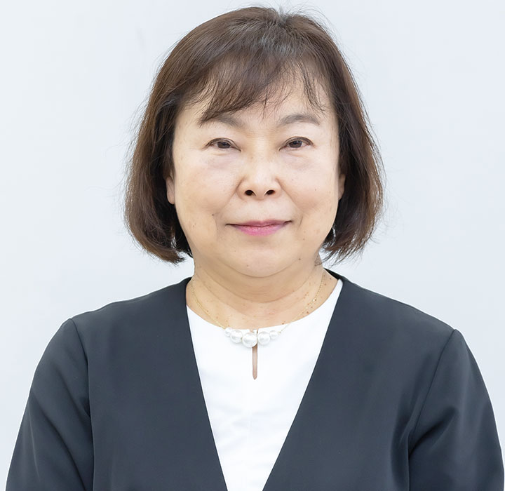 写真：松本看護大学 学部長 小林由美